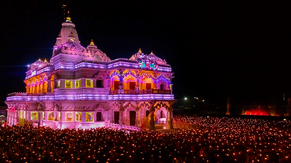 P2120_prem-mandir-10.mxf_.00_08_15_16.Still001 copy